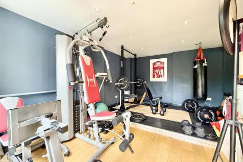 Gym / Home Office (Garage)