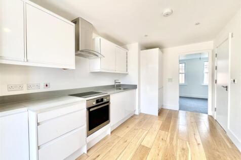 Kitchen Area.jpeg