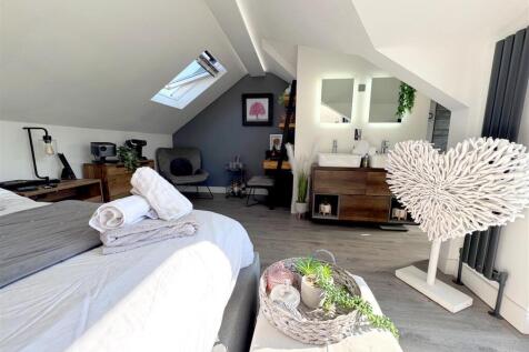 bedroom_1_Suite_3.jpg