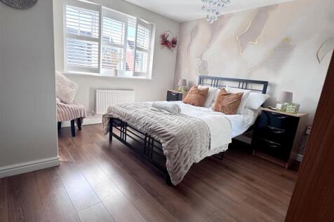 Bedroom_2_1.jpg