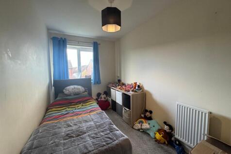 bedroom 3.jpg