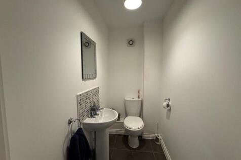 cloakroom.jpg