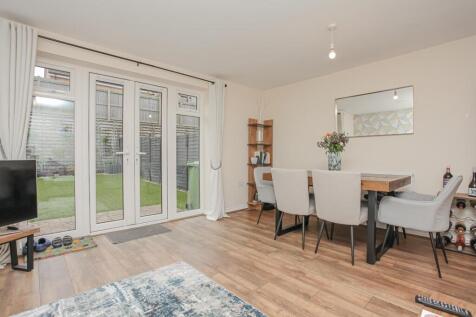 Dining area.jpg
