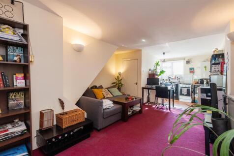 Lounge/Kitchen