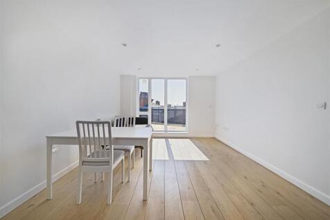 Reception/Kitchen