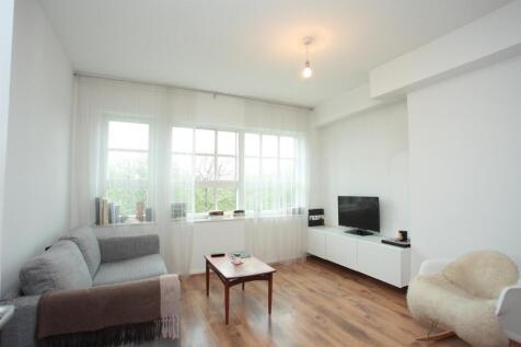 Lounge / Bedroom area