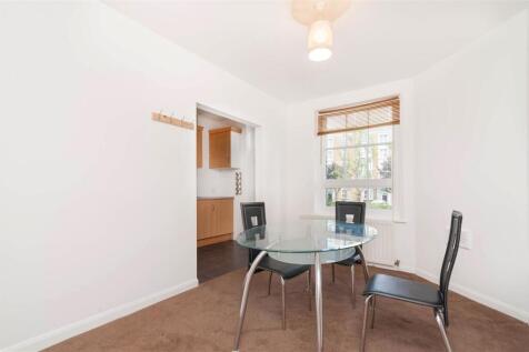 Kitchen/Dining Area