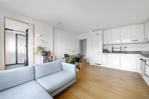 Reception/Kitchen