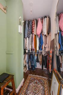 Walk-in Wardrobe