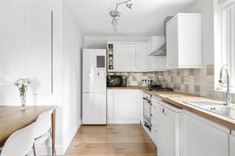 Reception/Kitchen