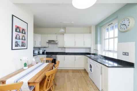 Reception/Kitchen
