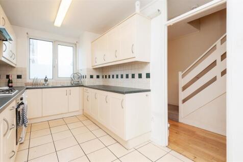 Open Plan Reception/Kitchen Area