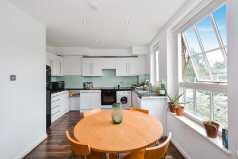 Reception/Kitchen