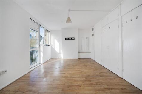 Studio Room