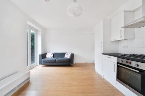 Lounge/Kitchen
