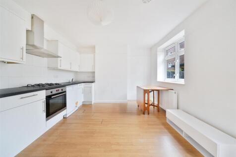 Lounge/Kitchen