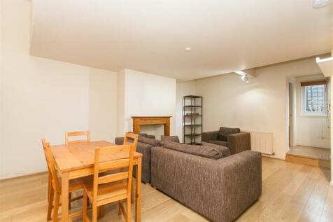 Lounge/Kitchen