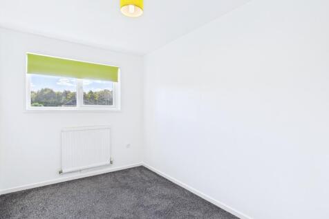 CAM01909G0-PR0399-STILL021