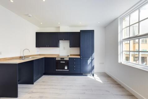 CAM00868P1-PR0045-STILL03