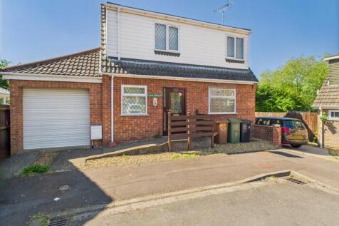 CAM01909G0-PR0334-STILL016