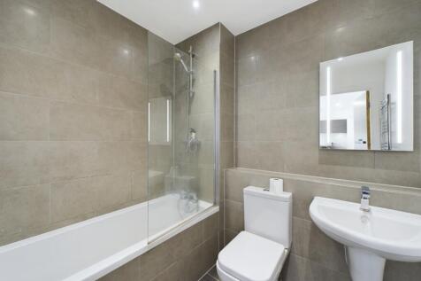 CAM01909G0-PR0177-STILL001