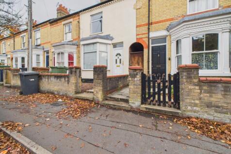 CAM01909G0-PR0415-STILL021