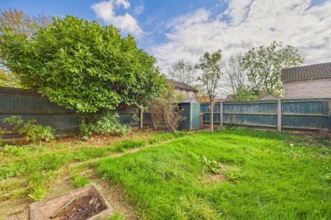 CAM01909G0-PR0412-STILL010