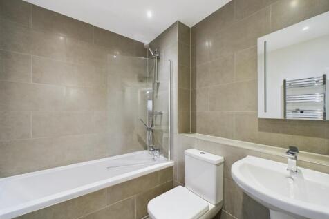 CAM01909G0-PR0278-STILL006