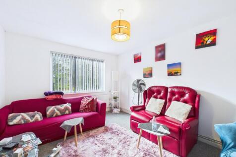 CAM01909G0-PR0437-STILL003