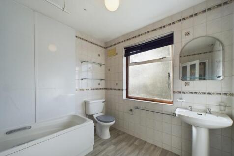 CAM01909G0-PR0071-STILL002