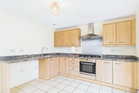 CAM01909G0-PR0417-STILL003