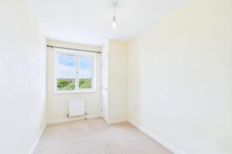 CAM01909G0-PR0365-STILL005