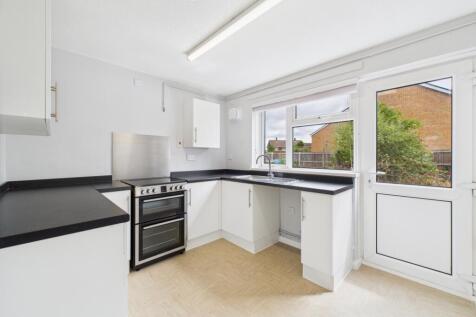 CAM01909G0-PR0357-STILL003