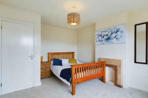 CAM01909G0-PR0219-STILL018