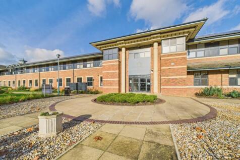 CAM01909G0-PR0420-STILL007