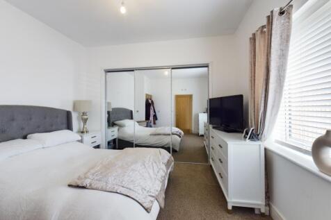 CAM00868P1-PR0027-STILL03_lge