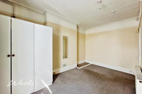 Living/Bedroom Area 