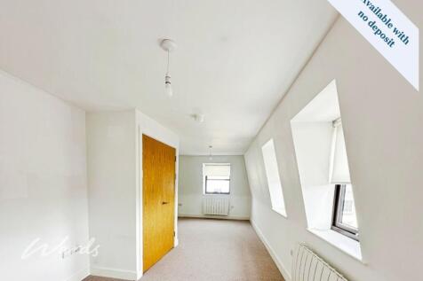 Living/Dining Area