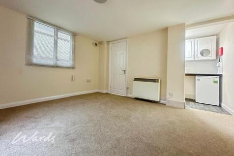 Living/Bedroom Area 