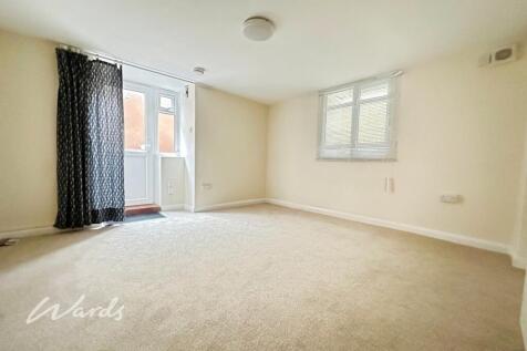 Living/Bedroom Area 