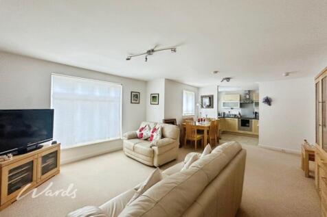 Living/Dining Area