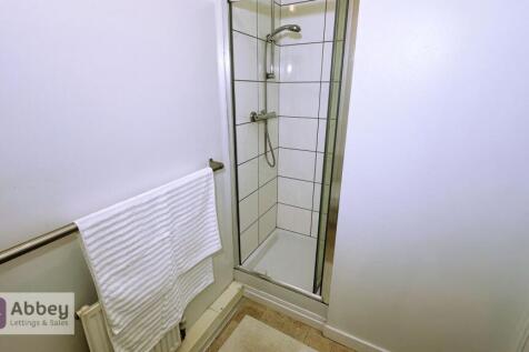 Bedroom 1 Ensuite