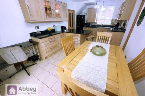 Breakfast/Kitchen