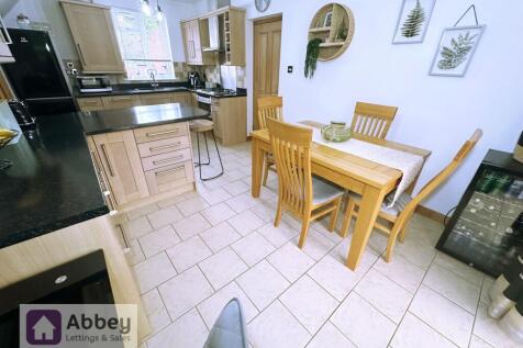 Breakfast/Kitchen
