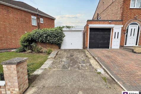 Driveway &amp; Garage