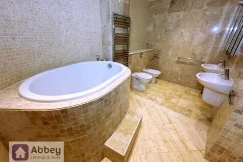 Ensuite Bathroom