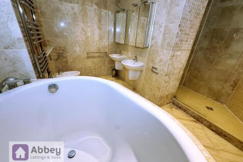 Ensuite Bathroom