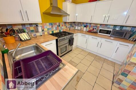 Communal Kitchen Area