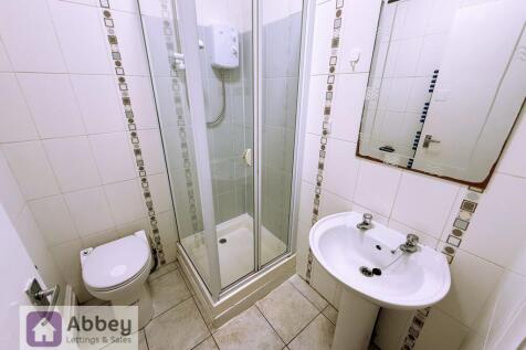 Bedroom 2 Ensuite