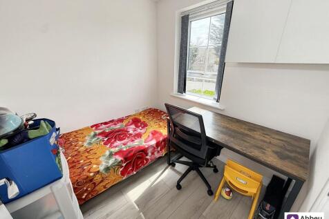 Office/Bedroom 5